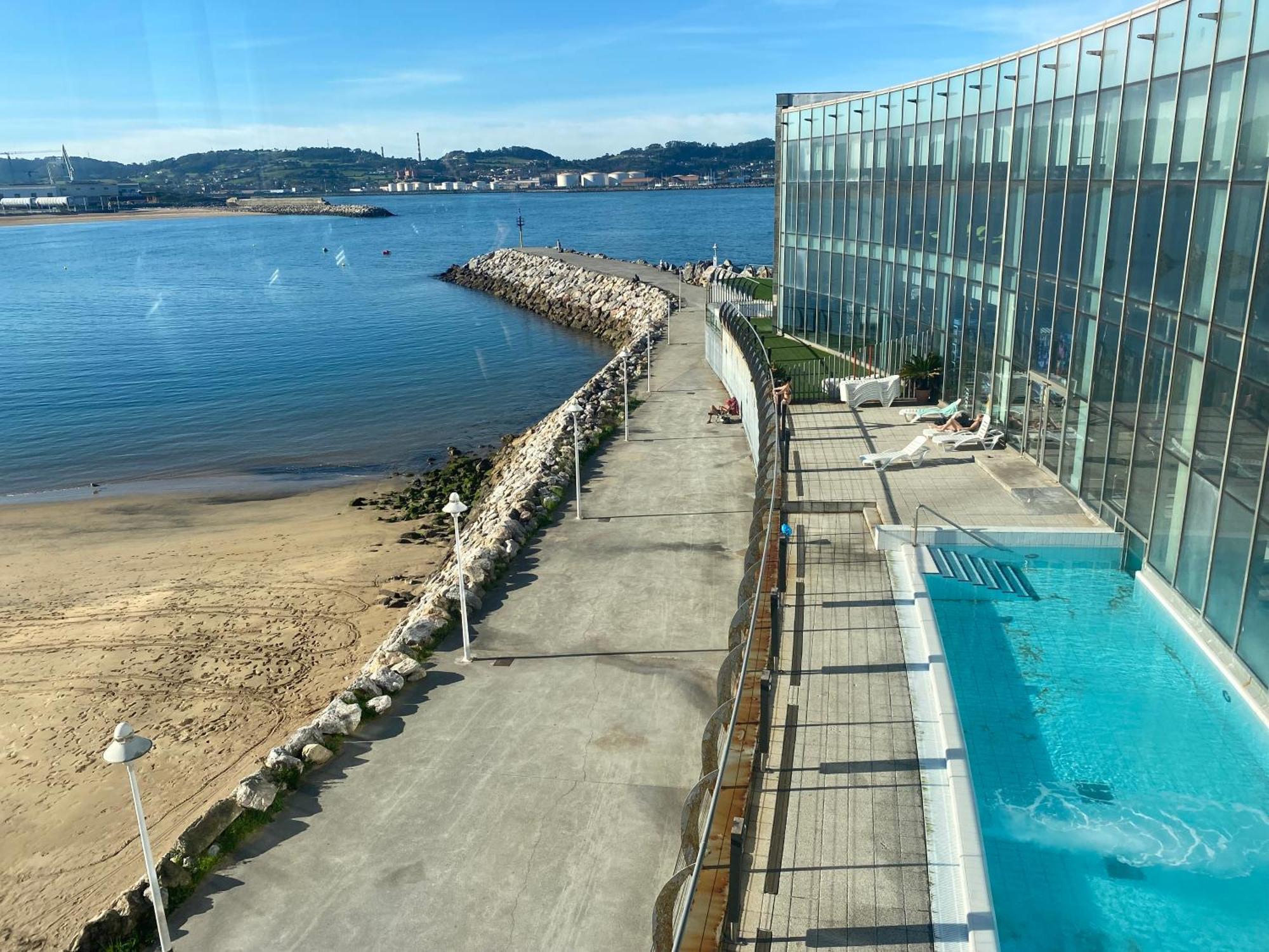 Poniente Beach Gijon Exterior photo