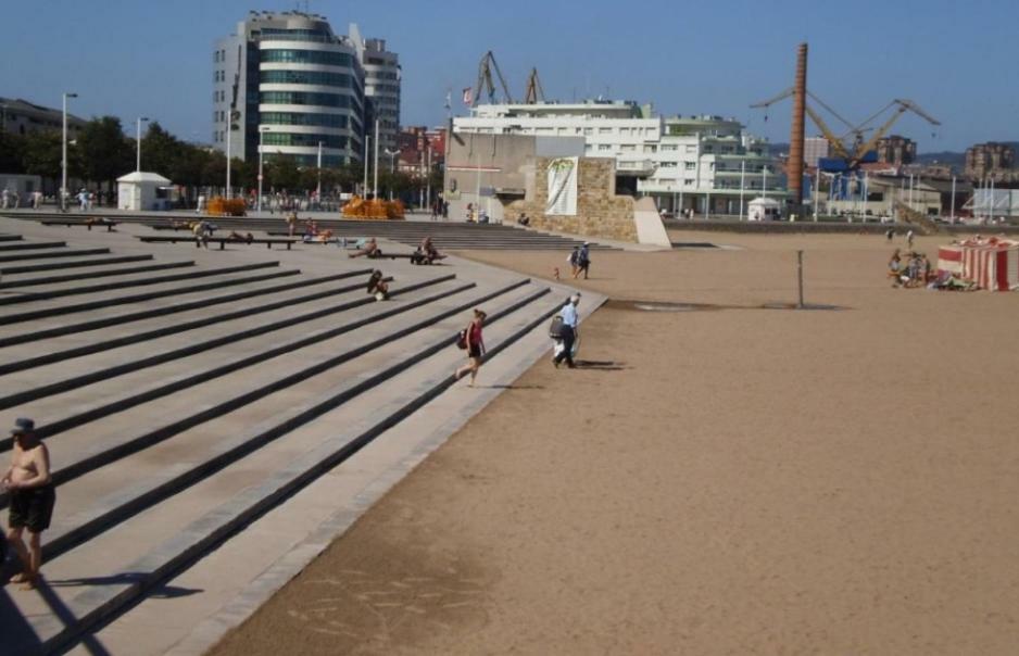 Poniente Beach Gijon Exterior photo